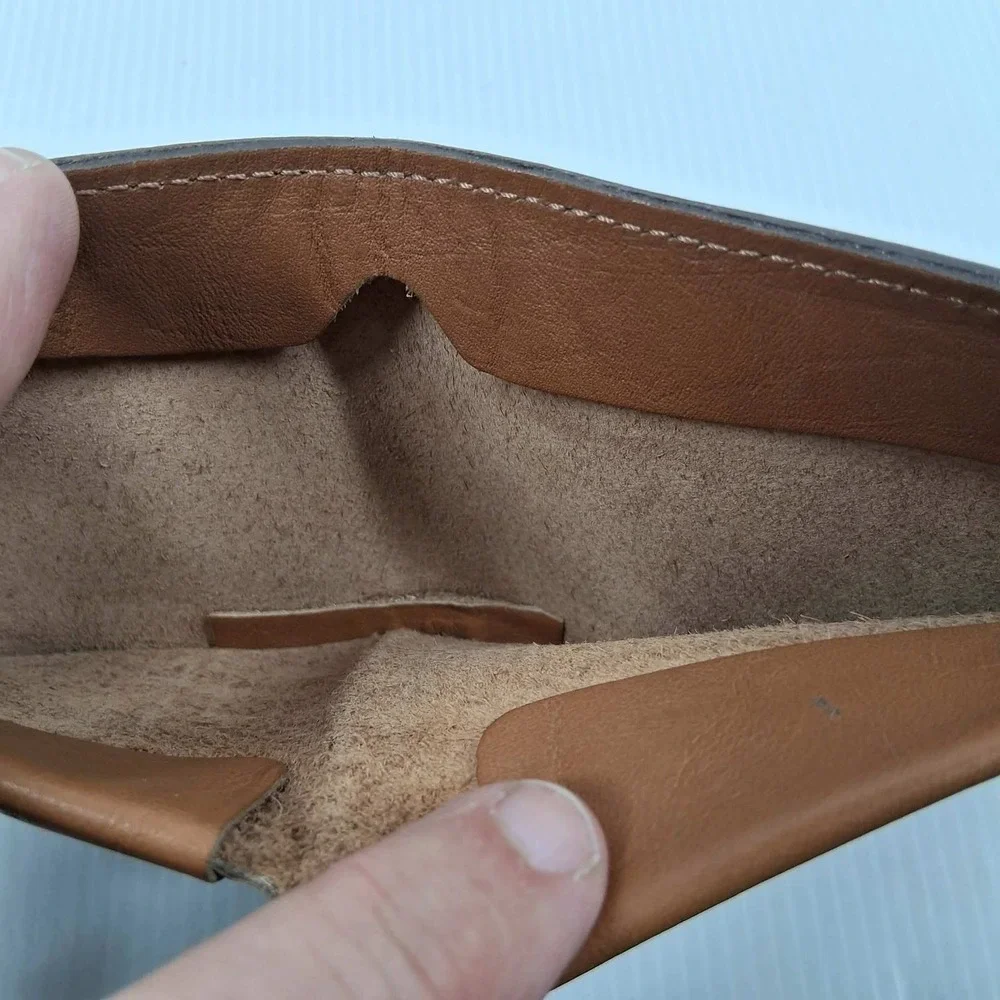 MARLBORO LEATHER BI-FOLD WALLET Vtg Made In Brazil Brown‎ Genuine Leather